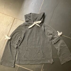 Betsy Johnson Women’s Size Small Performance Grey Sweatshirt